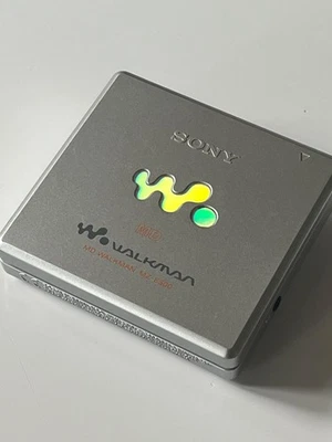 Sony MD Walkman MZ-E300 portable mini disc player - Image 1 of 4