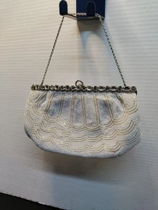 Pochette vintage con perline di Josef con perline a mano in Francia - Foto 1 di 8