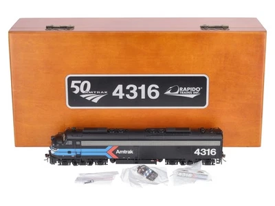 Rapido Trains 028599 HO Amtrak EMD E8A Diesel Locomotive Sound/DC/DCC #4316 - Image 1 of 4