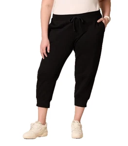 Essentials Women's Plus Fleece Capri Jogger Sweatpant, Black, 3X - Picture 1 of 6