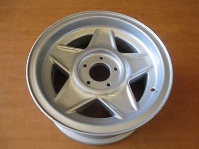 Rueda/llanta delantera Ferrari 365 GTS 512 BB Daytona 109186/A Foto 1 de 4