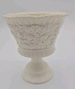 RENAISSANCE by LEFTON Chalice Vintage White Porcelain 6 3/8” Cherubs & Grapes - Picture 1 of 7