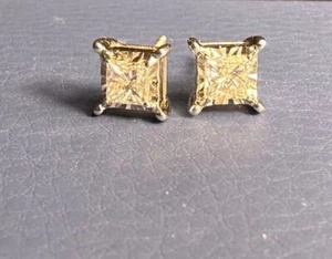 1 ct. Diamond Stud Radiant Reflections Screw back Earrings - Picture 1 of 7