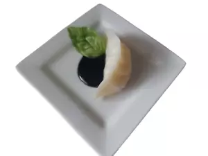 Display Faux Lebensmittel Requisite Knödel mit Sojasauce versilbert Vorspeise Neu - Bild 1 von 1