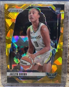2024 Panini Prizm WNBA Jaelyn Brown RC #31 Gold Cracked Ice Parallel SSP #/10 - Picture 1 of 5