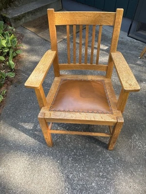 老式 Mission-Style 橡木扶手椅。 Stickley Brothers Co. MI古色家具 — 第 1/4 张图片