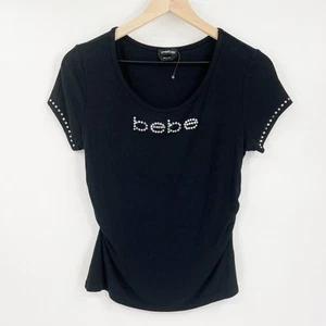 NWOT Bebe Embellished Logo Black Ribbed T-Shirt Y2K Style Size Large - Imagen 1 de 7
