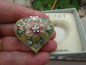 MONET WHITE ENAMELED HEART TRINKET BOX WITH PINK FLOWER ON TOP IN BOX - Picture 1 of 6