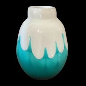 Impresionante jarrón de vidrio artístico de 8" con goteo inverso turquesa - Imagen 1 de 10