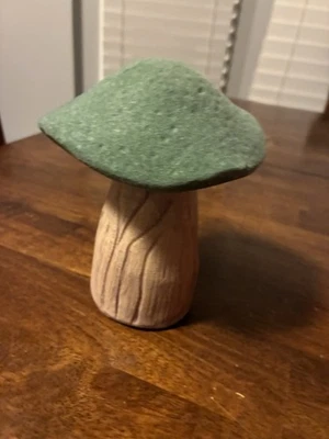 Mesa de resina de setas decoración casa de campo granja oscuro academia rústico Foto 1 de 3