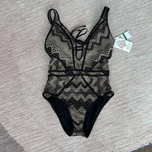 NWT Becca Swim Reveal Plunge Show & Tell One Piece Women's Swimsuit Size Large - Picture 1 of 4