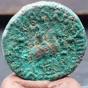AA Ancient Antique Rare Greek Kushan Empire Bronze Coin (Circa 55-105AD) CNL#2 - Picture 1 of 10
