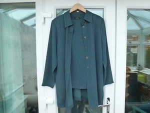 Marks & Spencer Ladies Two Piece Suit Size 18 BNWT - Picture 1 of 14