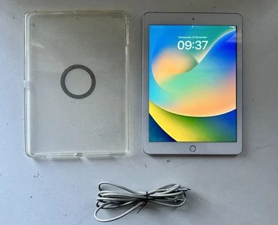 Apple iPad 5th Gen 32GB Wi-Fi Silver! Retina Display Touch ID New Screen Boxed! - Image 1 of 4
