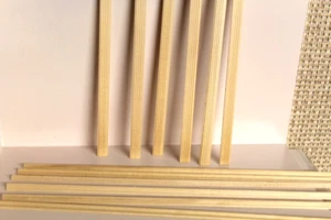 DOLLS HOUSE ( = Small Scale Coving & Skirting - Picture 1 of 1