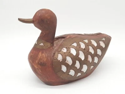 Madera Khazana, latón e incrustaciones madreperla. Pato antiguo hecho a mano de colección.  Foto 1 de 4