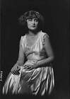 Green,Helen,Miss Mrs Gilligan,portrait photographs,women,Arnold Genthe,1921