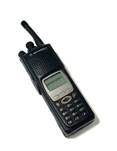 MOTOROLA XTS5000 III UHF 450-520mhz DIGITAL RADIO H18SDH9PW7AN - Picture 1 of 12