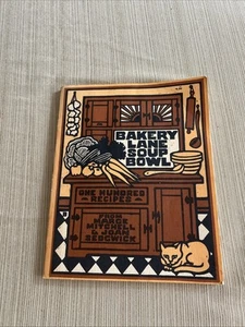 1976 Bakery Lane Soup Bowl One Hundred Recipes by Marge Mitchell Joan Sedgwick - Picture 1 of 4