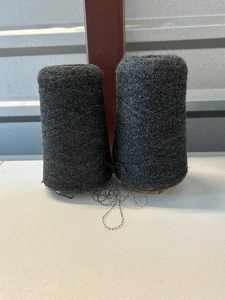 Menge 2 Konenspule Micro Boucle Super Baby Alpaka Garn mit Nylon 1 Pfund 3 Unzen 550 g 3015 C - Bild 1 von 4