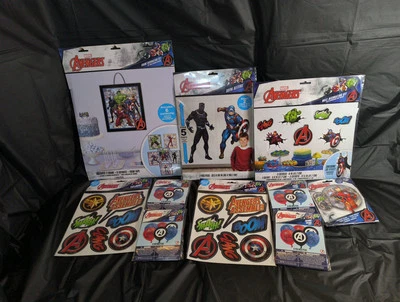 Marvel Avengers Decoration Party Set, Decoration, Scene Setter, Ballons,Stickers - Image 1 of 4