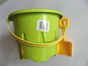 American Plastic Toys Inc. Bucket & Shovel Set 2pc Green/Yellow () - Picture 1 of 1