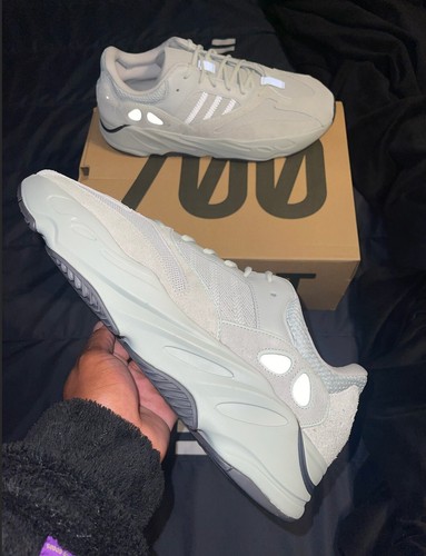 Taglia 17 Adidas Yeezy Boost 700 V1 sale