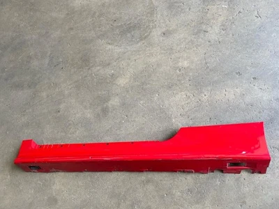 2009-2015 MK2 Audi TTS Left Rocker Molding Panel Guard Brilliant Red LY3J (TL) Foto 1 de 4