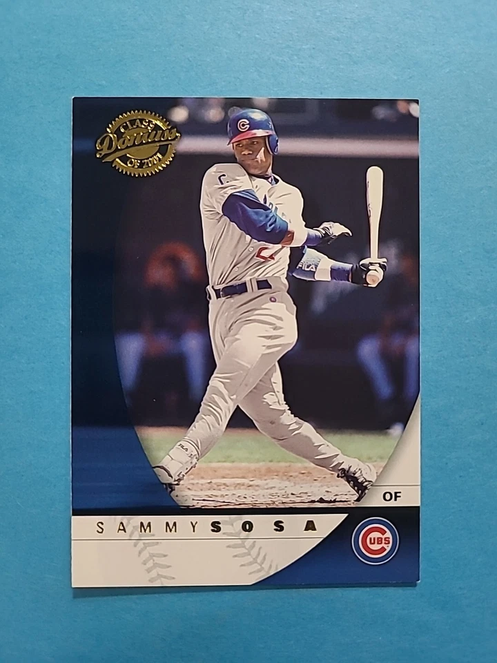 SAMMY SOSA 2001 DONRUSS CLASS OF 2001 BASEBALL CARD # 66 H4640 - Image 1 of 2