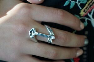 NEW UNO de 50 Silver Engraved HOGAR DULCE HOGAR Key Wrap Ring 6.5 7 8.5 S M L