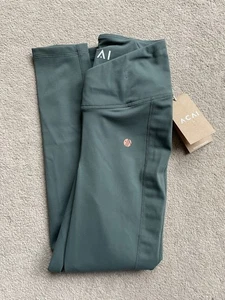 Acai Encompass Leggings 7/8 Laurel Green  Women's Size 8 Activewear BNWT RRP £59 - Picture 1 of 15
