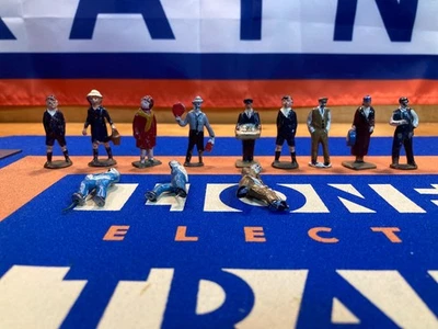 Grey Iron Johillco? Britains Lead Civilians Lot - Image 1 of 4