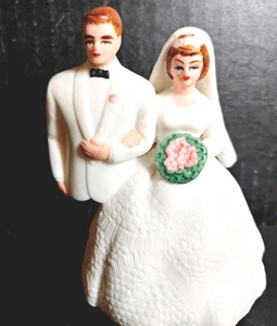 FIGURA DE NOVIA Y NOVIO DE 1 PIEZA CHINA IZQUIERDA. TOPPER PARA PASTELES #3421 - Imagen 1 de 4