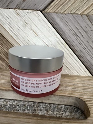 Crema de recuperación nocturna Sei Bella miel y rosa 0,84 fl oz Foto 1 de 2