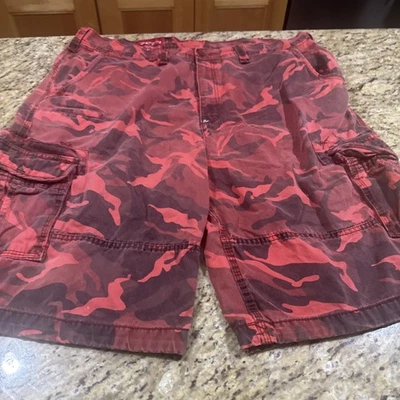 Jordan Craig Red Cammo Shorts Size 42 Good Condition Cpix Foto 1 de 4