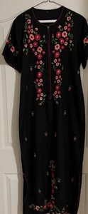 Beautiful Oaxacan Mexican Dress Maxi Black W Multi Embroidery Womens M Zips - Picture 1 of 4