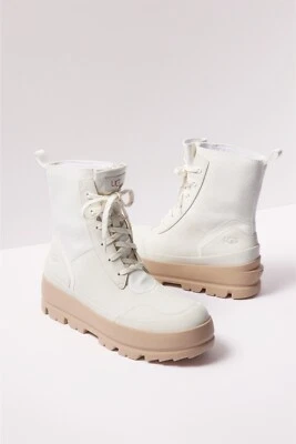 Botas Ugg Lug Clima Frío Impermeable Cuero Con Cordones Logo Talla 8 NUEVAS Foto 1 de 4