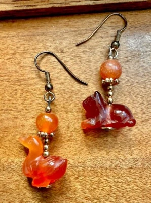 Pendientes colgantes tallados naranja cornalina animal pato gato fetiche cuentas Foto 1 de 4