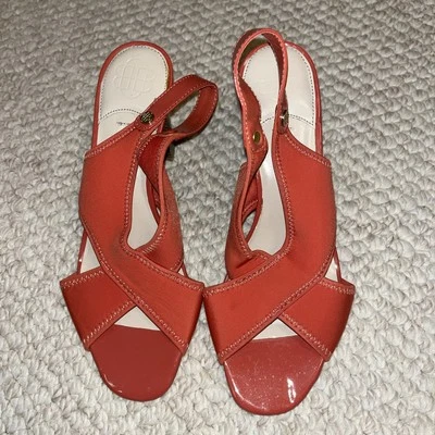 Tacones coralinos para mujer Dana Buchman Foto 1 de 4