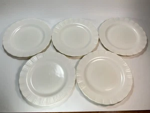 Vintage 5 Pyrex Canada Milk Glass White Pie Crust 9" Plates Nice! Made In USA - Picture 1 of 7