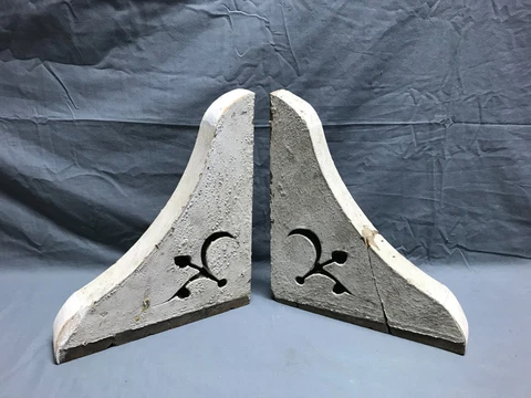 Pair Shabby White Wood Chic Flora Da Lis Porch Brackets VTG Corbels Old 528-23B Cover
