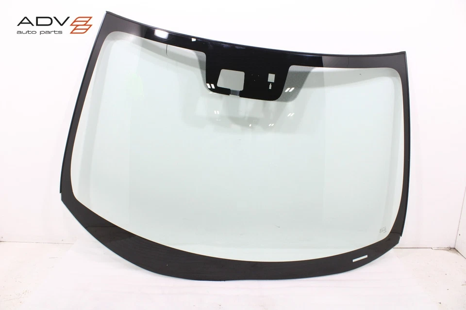 Parabrisas delantero deportivo Mitsubishi Outlander 2018-2024 cristal OEM Foto 1 de 4