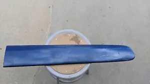 2001-2005 TOYOTA RAV4 RIGHT FRONT DOOR MOLDING TRIM OEM BLUE - Picture 1 of 11