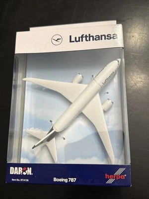 Daron Planes Boeing 787 Airplane Lufthansa Diecast Single Plane RT4136 - Image 1 of 4