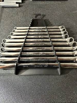 Snap-on 12pc Metric Flank Drive®High-Performance Ratcheting Box Wrench Set 10-19 - Image 1 of 4