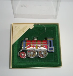 Punze Blechlok Weihnachtsschmuck 1984 blau rot mit Karton - Bild 1 von 8