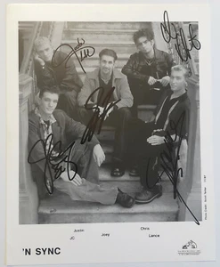 Justin Timberlake and NSYNC Fully Signed Rare 8 X 10 Photo 1998 - Picture 1 of 1