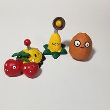 Lot of 4 Plants vs Zombies Figure Toys Plants & Zombies Cherry Bomb, Wall-nut