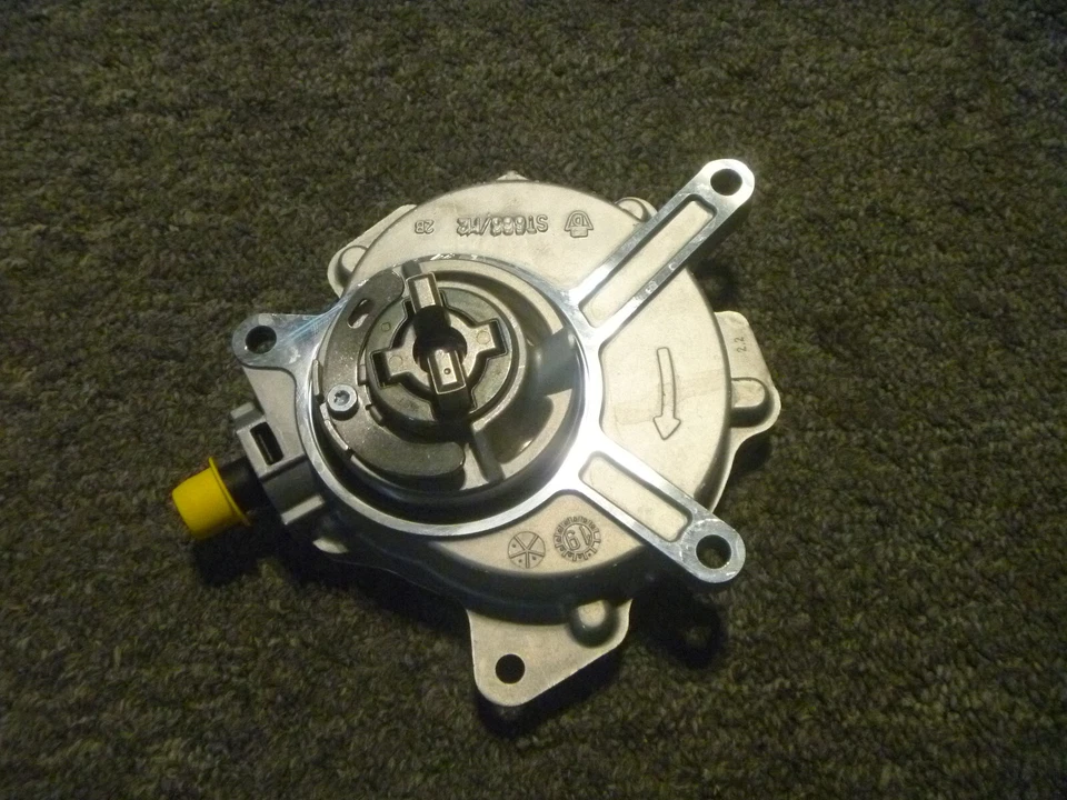 Volkswagen Passat 2006-2013 bomba de vacío elevadora de freno eléctrico 06D145100H OEM nueva Foto 1 de 2