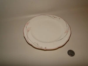 Mikasa Bone China Bellamy CAP11 Japan- Dessert Plate, 7 1/2" across - Picture 1 of 6